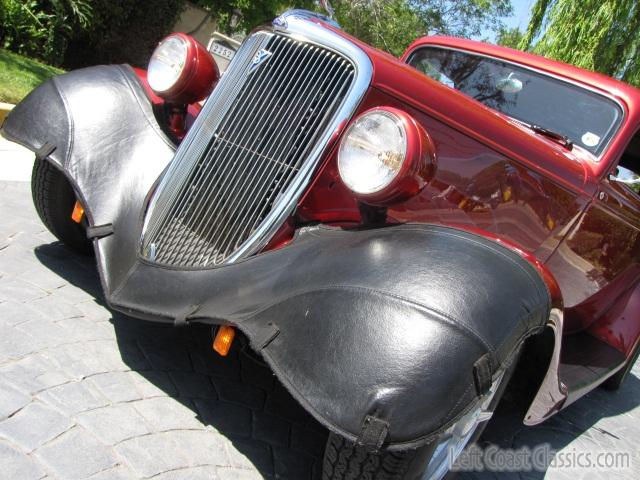1934-ford-tudor-sedan-368.jpg