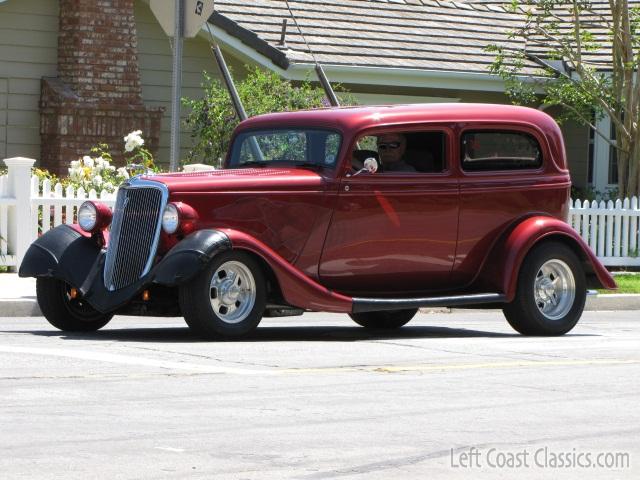 1934-ford-tudor-sedan-373.jpg