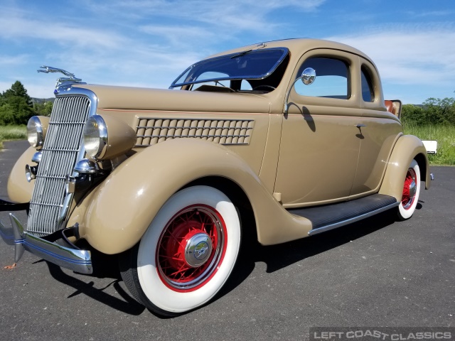 1935-ford-deluxe-5-window-coupe-044.jpg