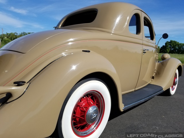 1935-ford-deluxe-5-window-coupe-049.jpg