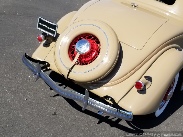 1935-ford-deluxe-5-window-coupe-063.jpg