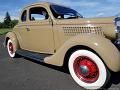 1935-ford-deluxe-5-window-coupe-043