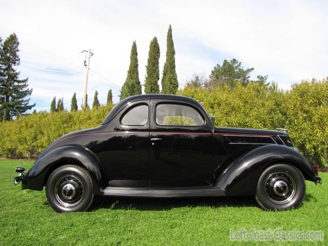 1937-ford-coupe-714.jpg