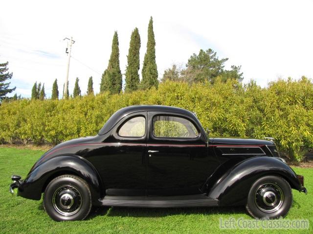 1937-ford-coupe-727.jpg