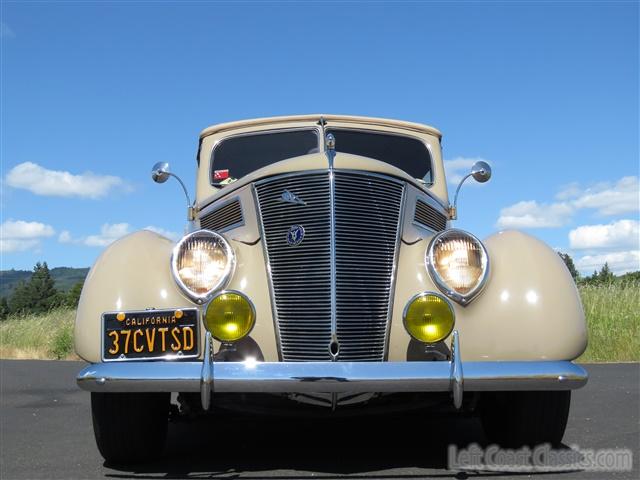 1937-ford-deluxe-convertible-005.jpg