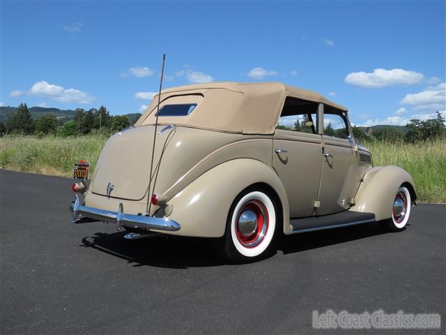 1937-ford-deluxe-convertible-046.jpg