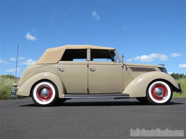 1937-ford-deluxe-convertible-054.jpg