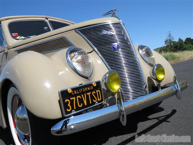 1937-ford-deluxe-convertible-076.jpg