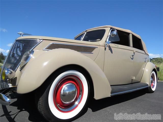 1937-ford-deluxe-convertible-102.jpg