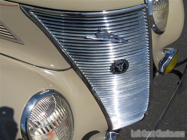 1937-ford-deluxe-convertible-127.jpg