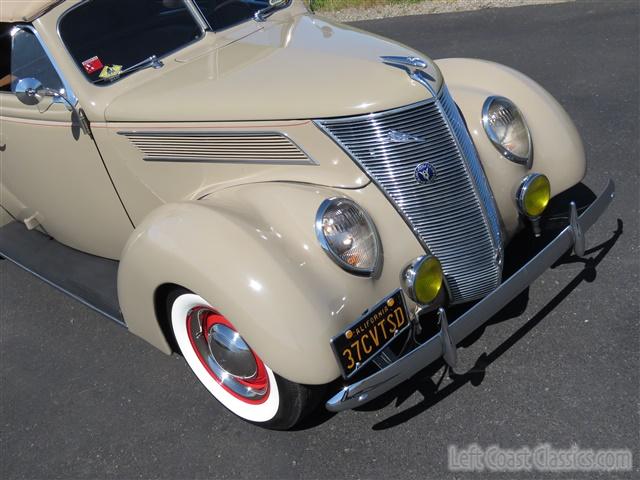 1937-ford-deluxe-convertible-138.jpg