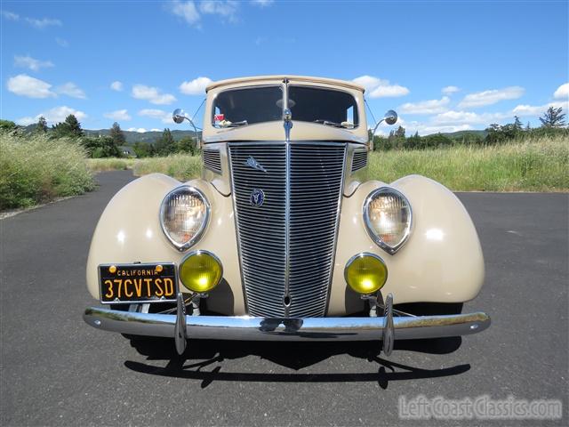 1937-ford-deluxe-convertible-244.jpg