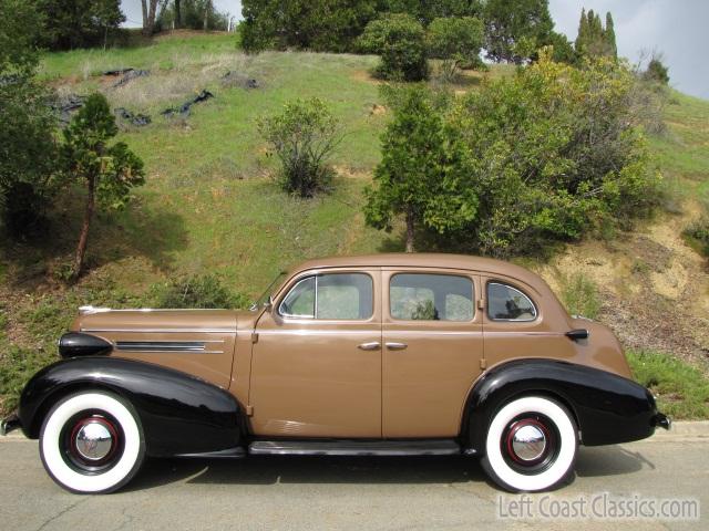 1937-oldsmobile-six-312.jpg