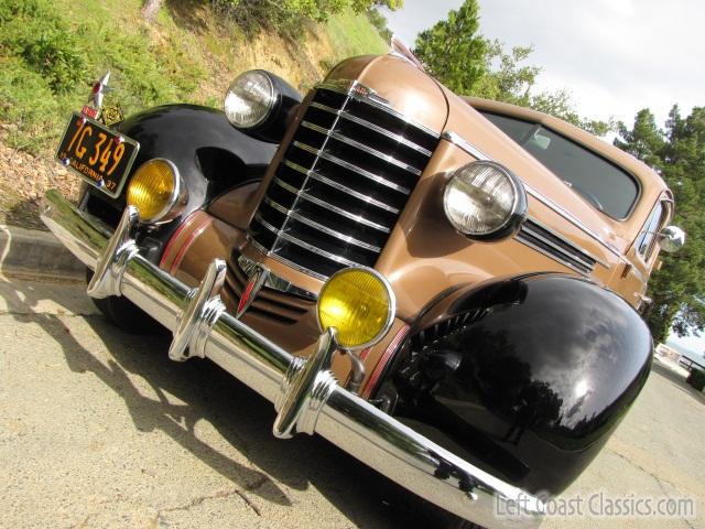 1937-oldsmobile-six-330.jpg