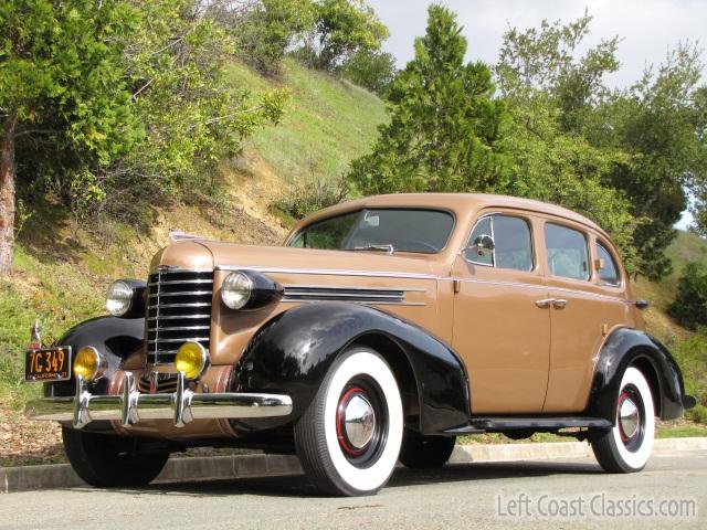 1937-oldsmobile-six-331.jpg