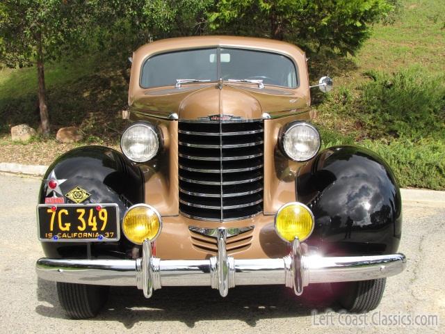 1937-oldsmobile-six-332.jpg