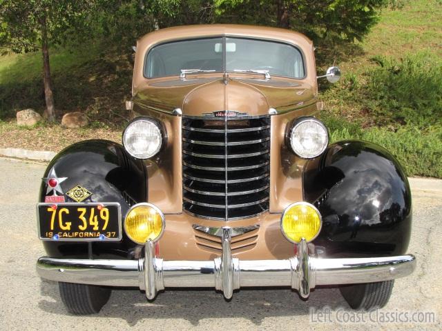 1937-oldsmobile-six-340.jpg