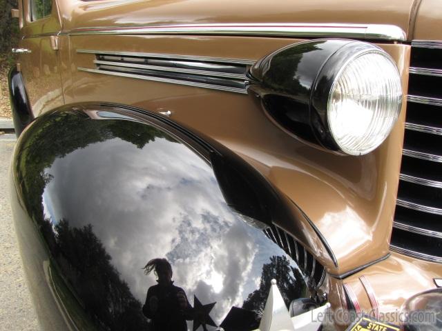 1937-oldsmobile-six-348.jpg