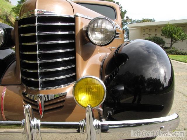 1937-oldsmobile-six-9338.jpg