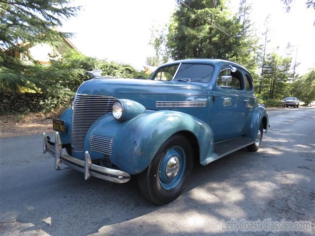 1939-chevrolet-master-deluxe-coupe-002.jpg