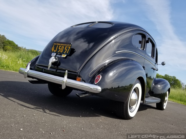 1939-ford-deluxe-018.jpg