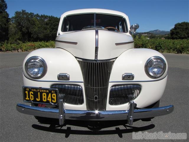 1941-ford-deluxe-001.jpg