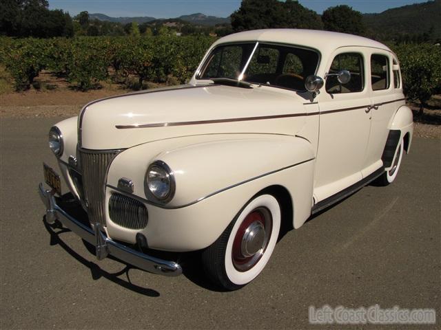 1941-ford-deluxe-008.jpg