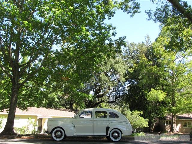 1941-ford-deluxe-018.jpg