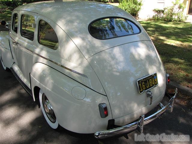 1941-ford-deluxe-025.jpg