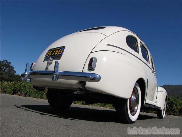 1941-ford-deluxe-033.jpg