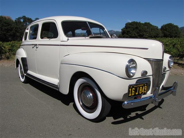 1941-ford-deluxe-038.jpg