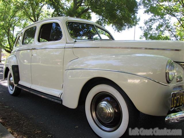 1941-ford-deluxe-044.jpg