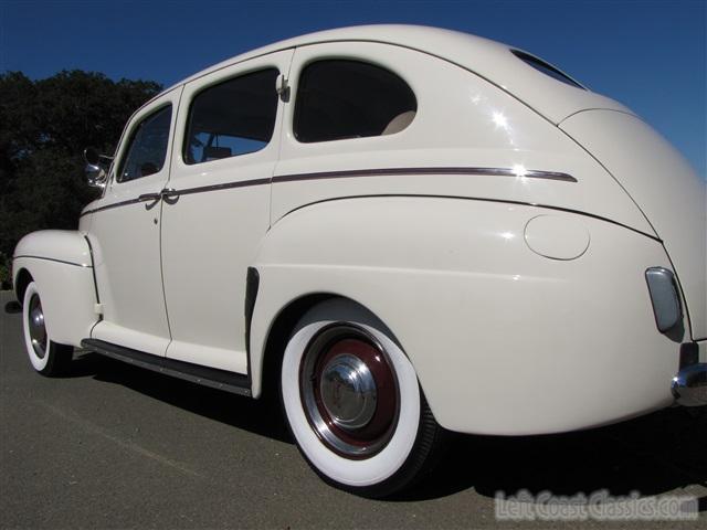 1941-ford-deluxe-048.jpg