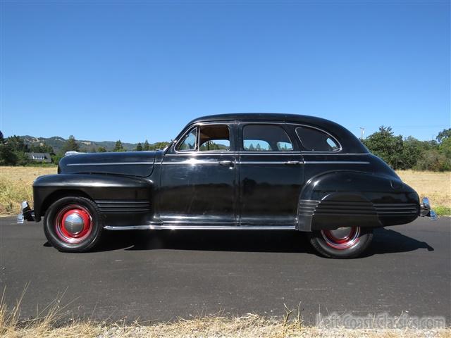 1941-pontiac-deluxe-torpedo-013.jpg