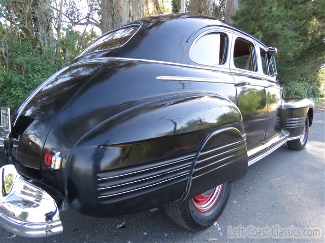 1941-pontiac-deluxe-torpedo-062.jpg