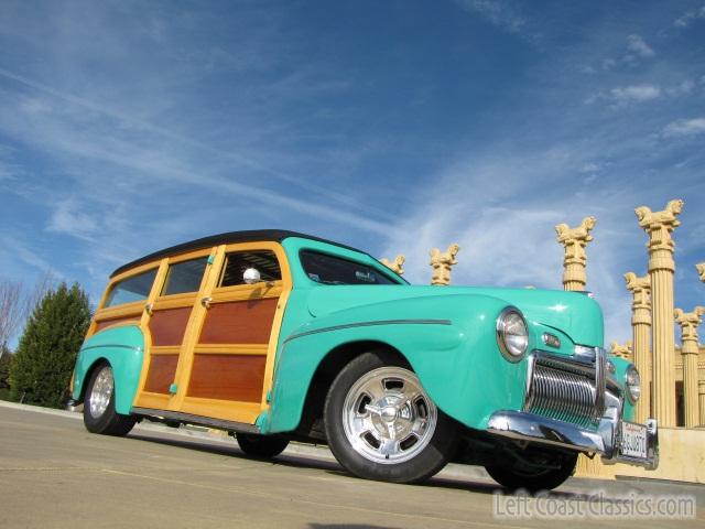 1942-ford-woody-wagon-821.jpg