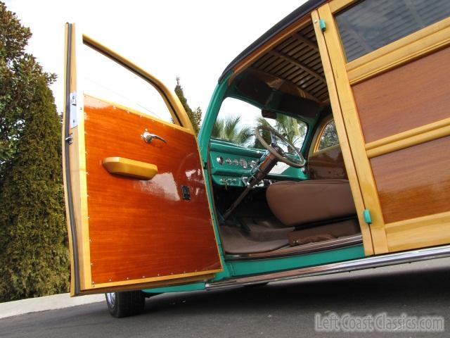 1942-ford-woody-wagon-987.jpg