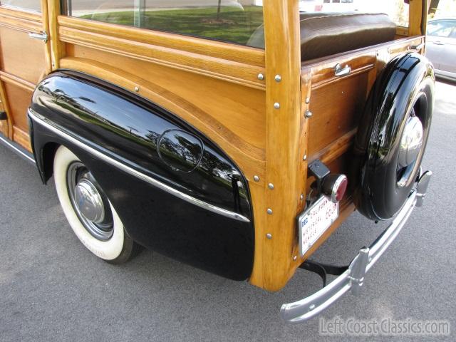 1947-ford-super-deluxe-woody-311.jpg