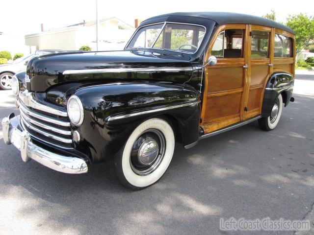1947-ford-super-deluxe-woody-326.jpg
