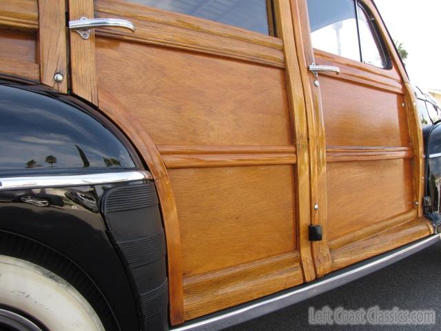 1947-ford-super-deluxe-woody-350.jpg