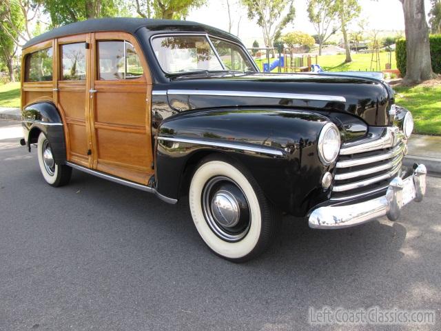 1947-ford-super-deluxe-woody-360.jpg