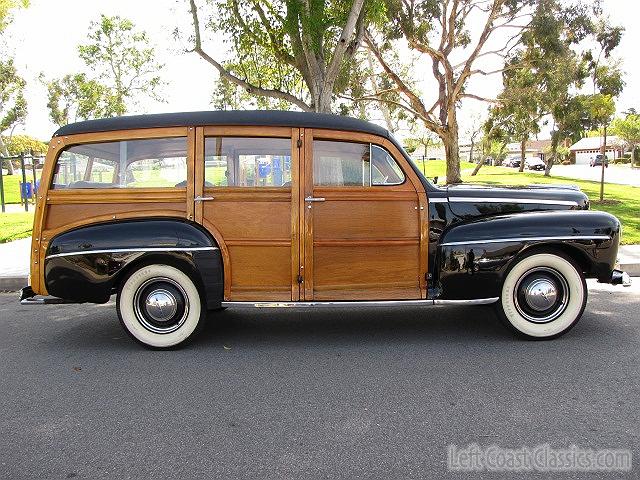 1947-ford-super-deluxe-woody-368.jpg