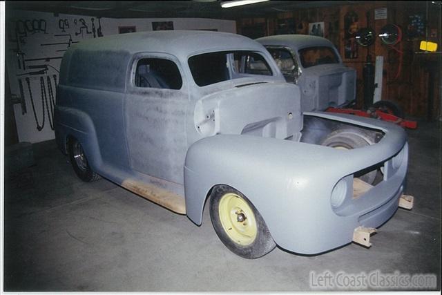 1948-ford-sedan-delivery-058.jpg