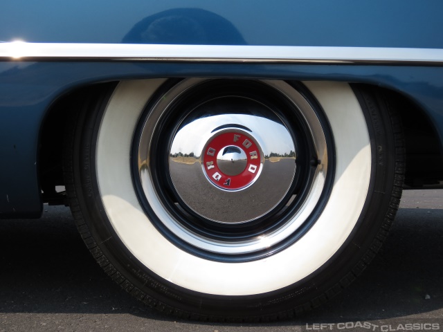 1950-ford-custom-shoebox-073.jpg