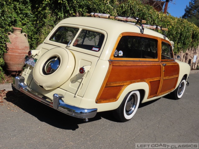 1950-ford-woody-wagon-019.jpg