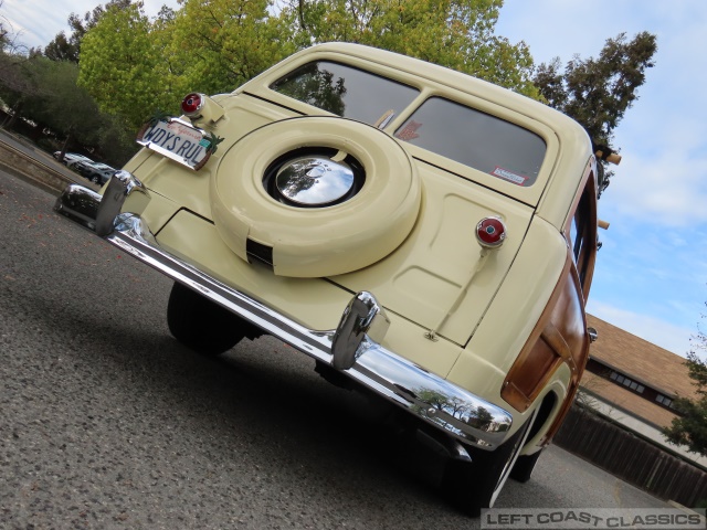 1950-ford-woody-wagon-047.jpg