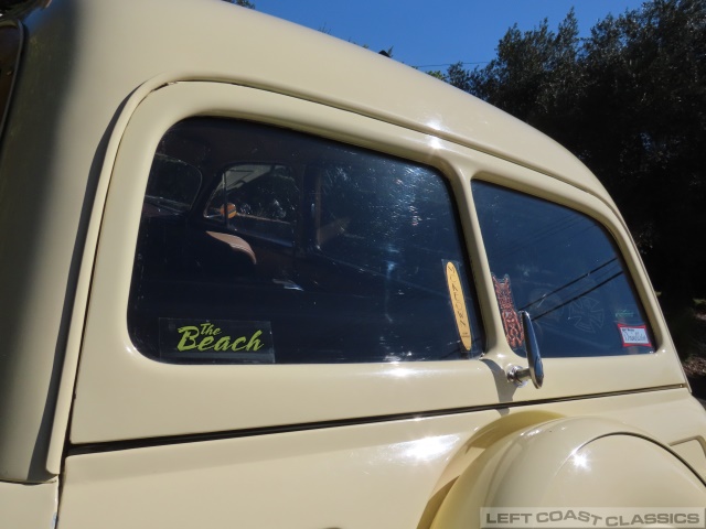 1950-ford-woody-wagon-070.jpg