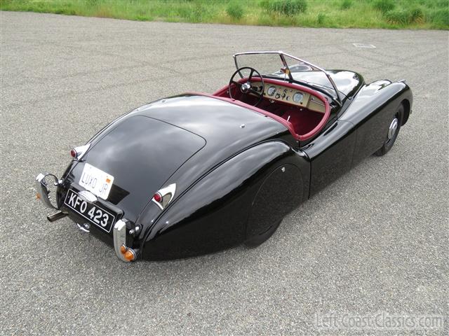 1952-jaguar-xk120-ots-074.jpg