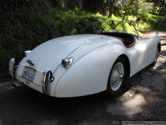 1952-jaguar-xk120-ots-008.jpg