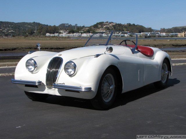 1952-jaguar-xk120-ots-080.jpg